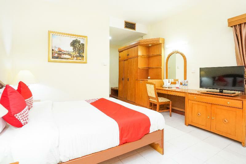 Oyo 395 Tretes Raya Hotel Prigen Exterior foto